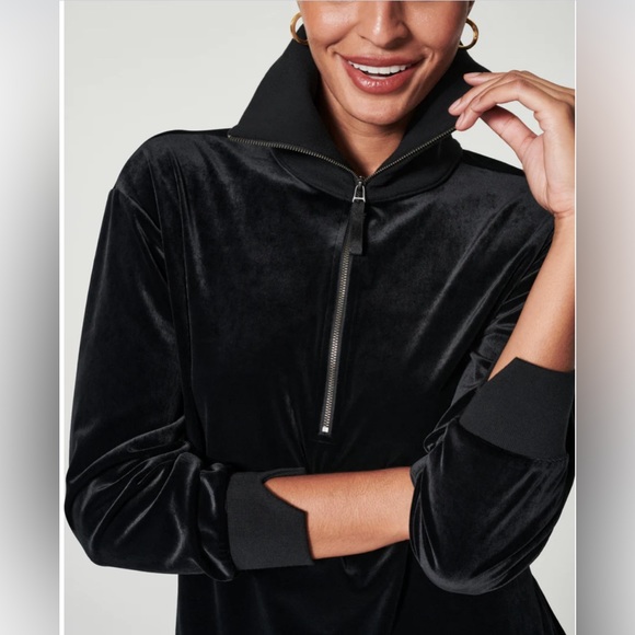 Spanx Velvet Half Zip - Picture 3 of 8